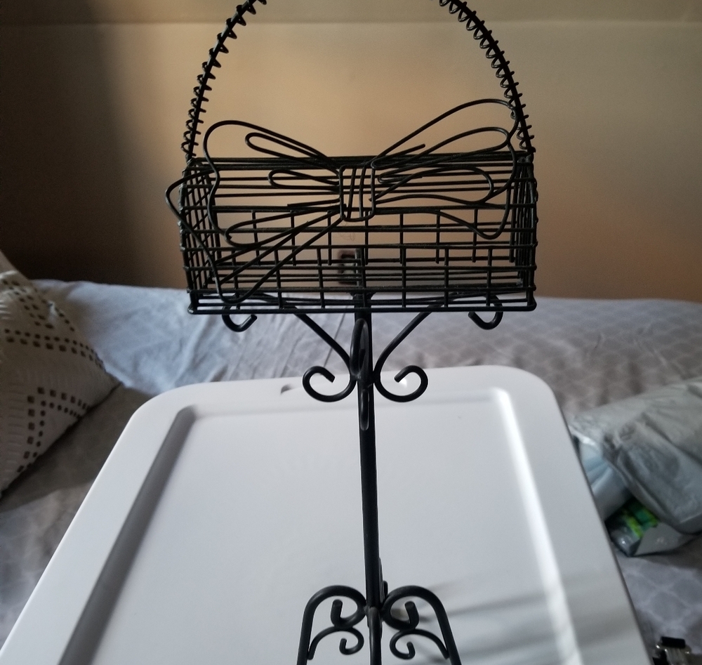 Black Wire Jewelry Stand Purse Theme with a Bow